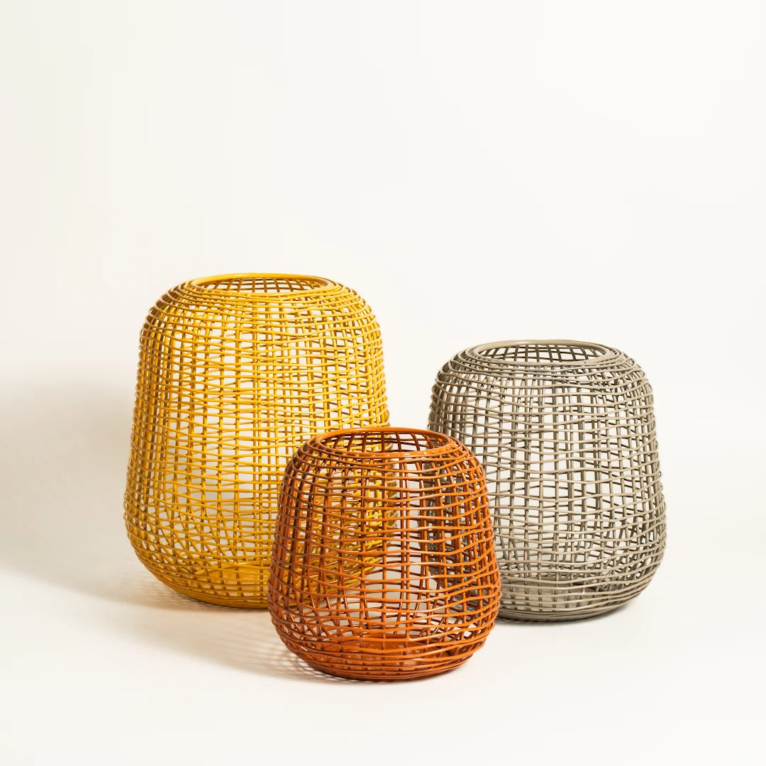 SET OF 3 WIRE PILLAR HOLDER
