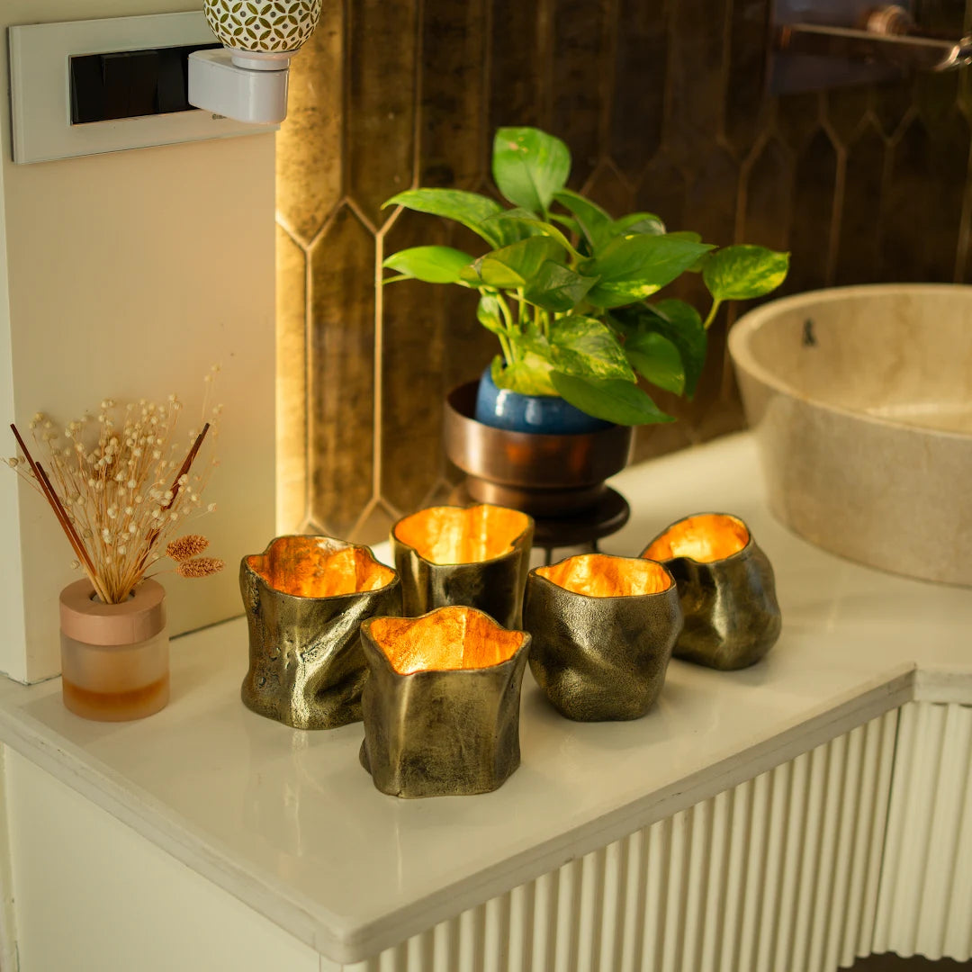 SET OF 5 T-LIGHT HOLDER