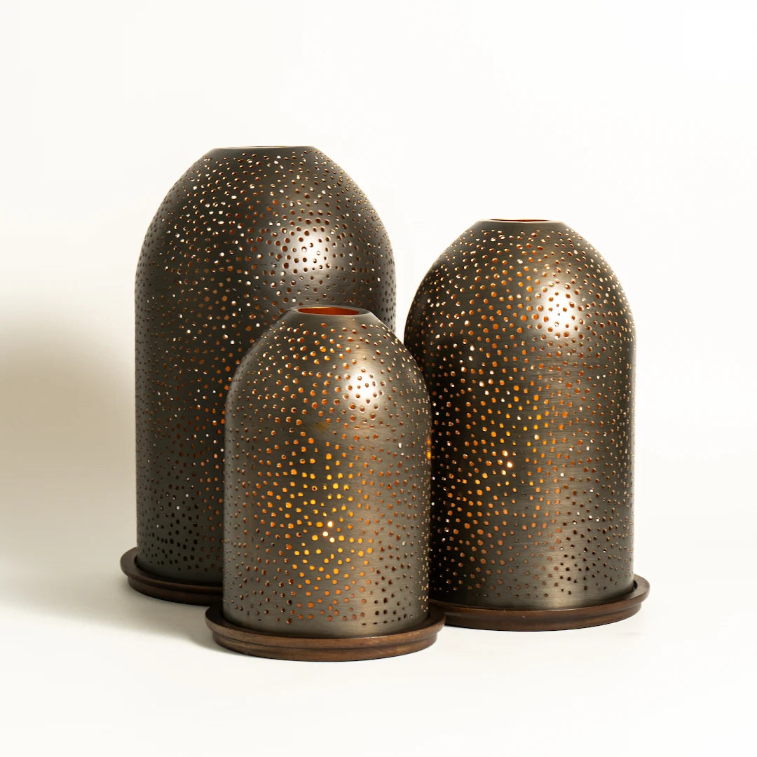SET OF 3 HURRICANE WITH WOODEN BASE