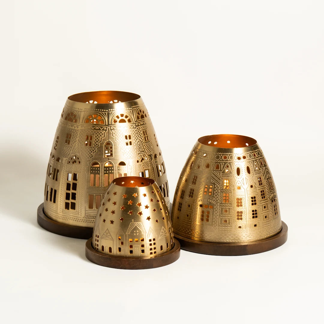 SET OF 3 HURRICANE WITH WOODEN BASE