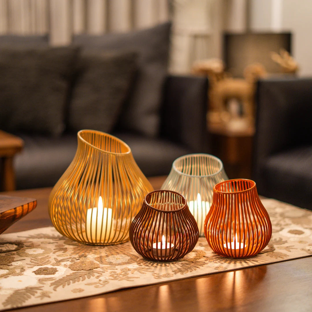 SET OF 4 WIRE T-LIGHT HOLDER