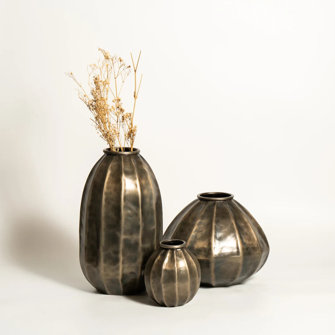 SET OF 3 VASES