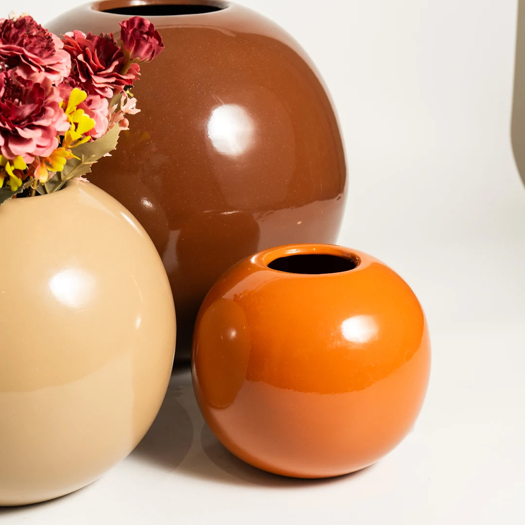 SET OF 3 VASES
