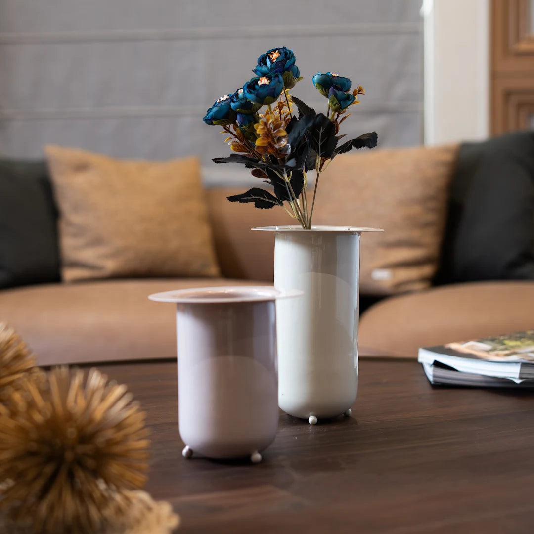 SET OF 2 VASES