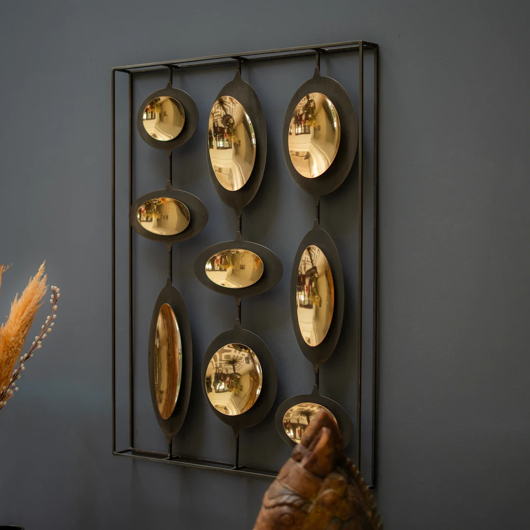 WALL DECOR