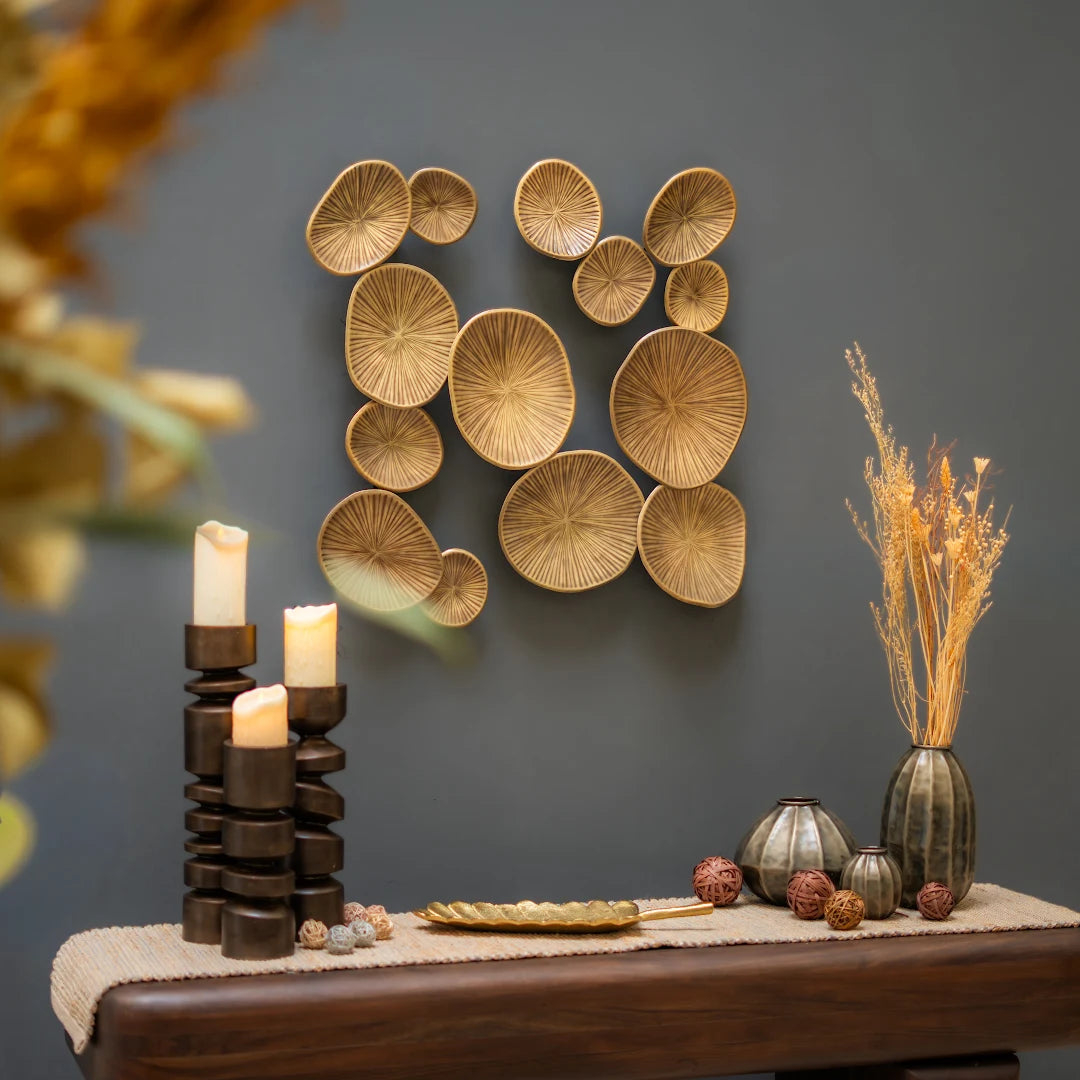 WALL DECOR