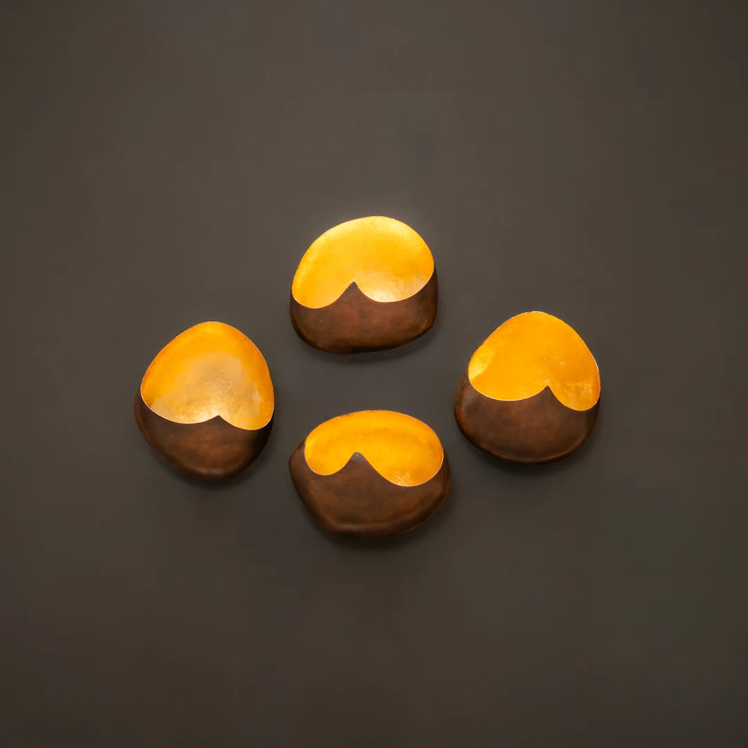 SET OF 4 WALL T-LIGHT HOLDER