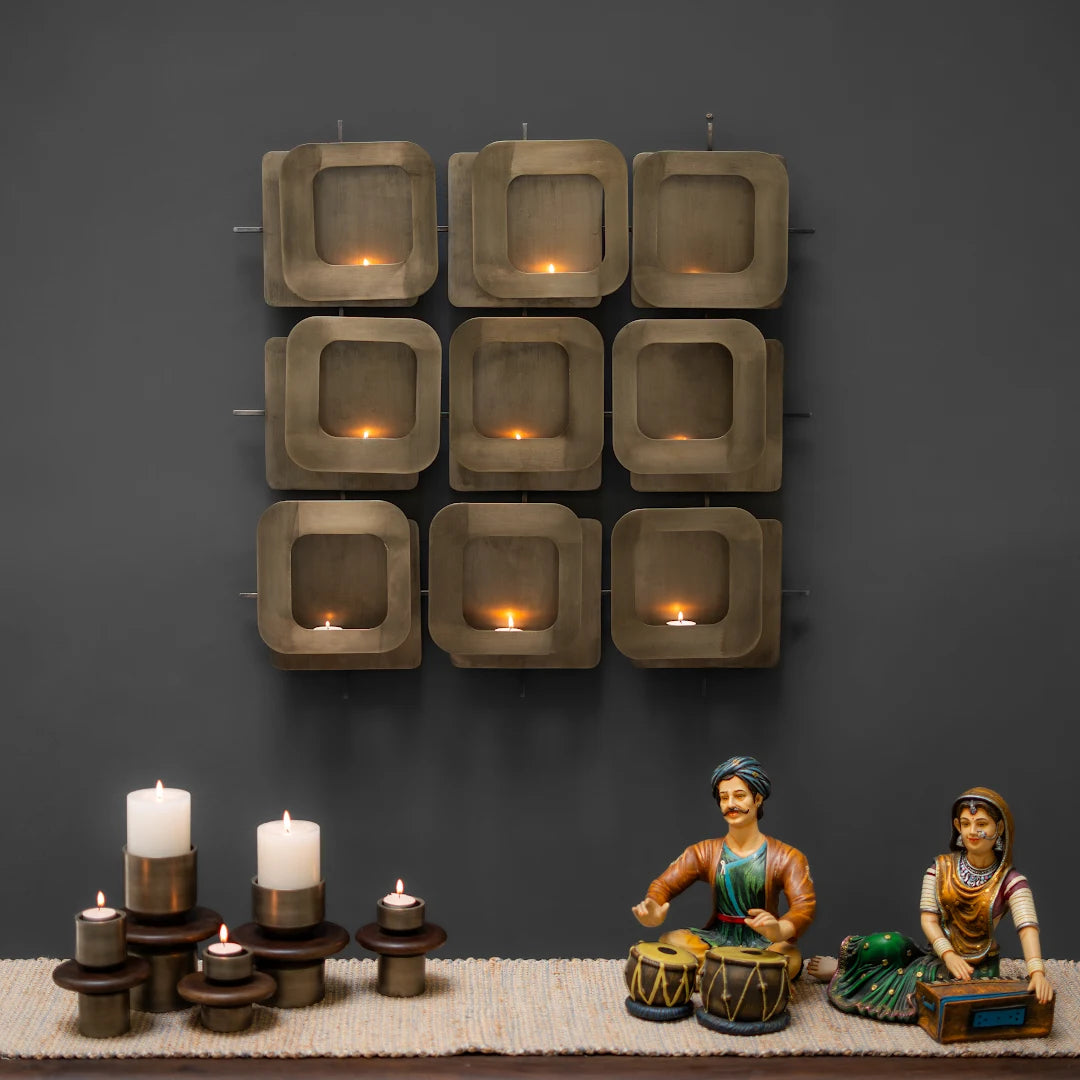 WALL T-LIGHT HOLDER