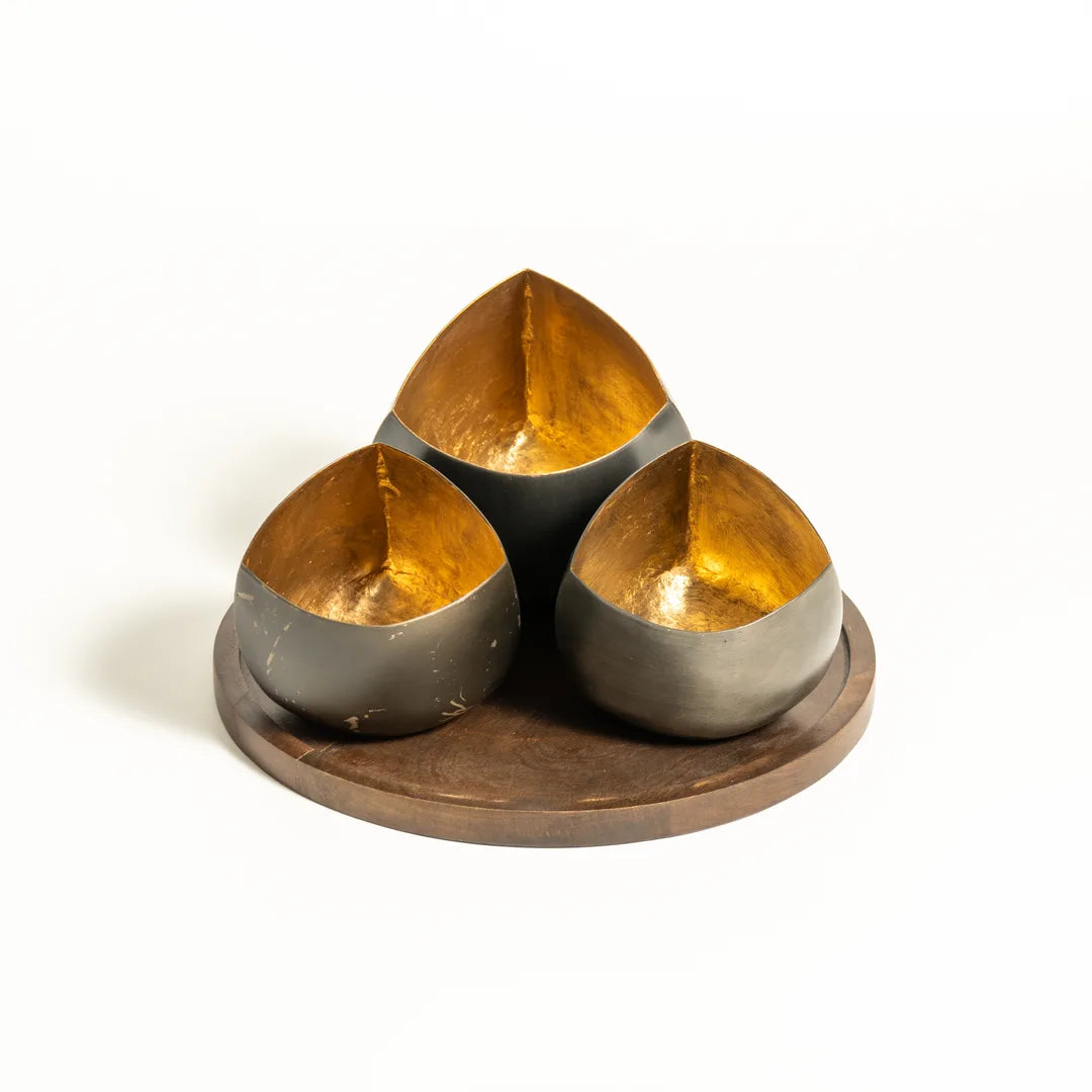 PLATTER WITH SET OF 3 T-LIGHT HOLDER